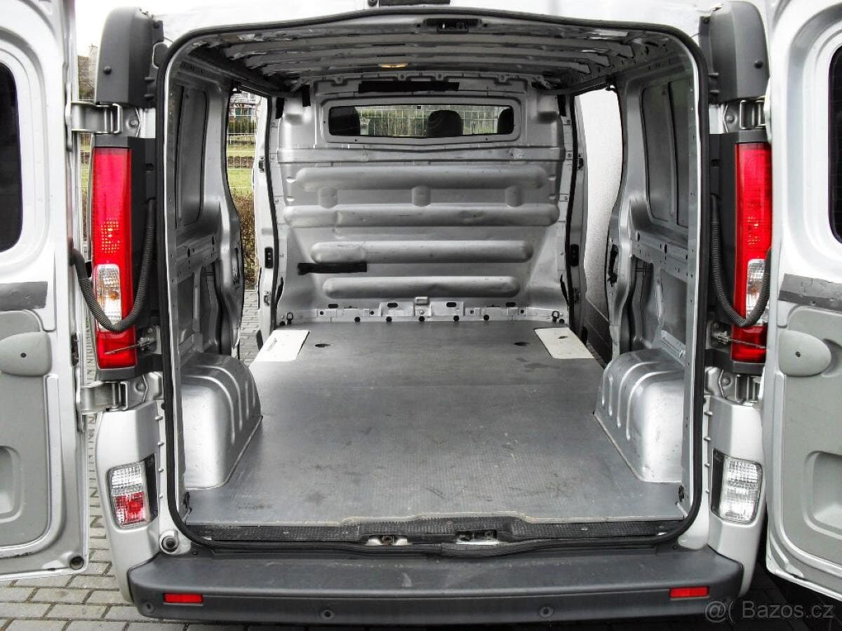 2013 Opel VIVARO - 13