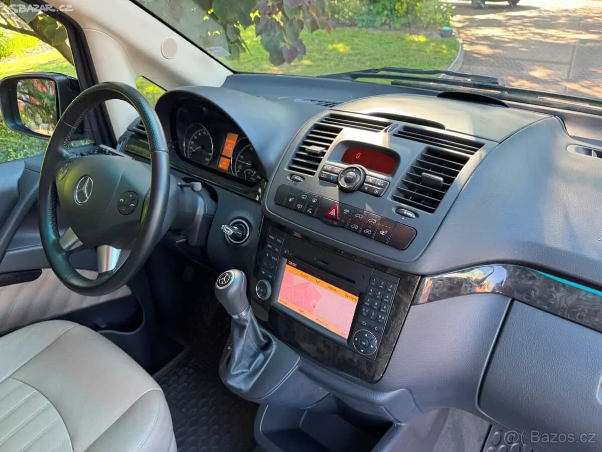 2012 Mercedes-Benz VIANO - 13