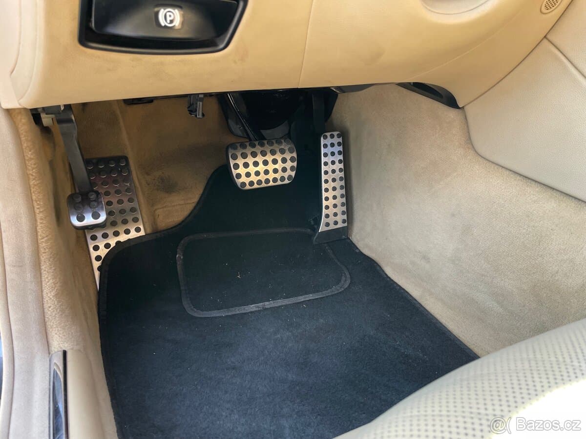 2007 Mercedes-Benz CLS - 13
