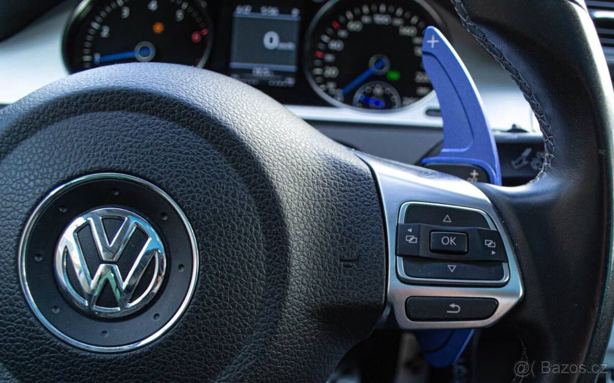 2010 Volkswagen PASSAT CC - 13