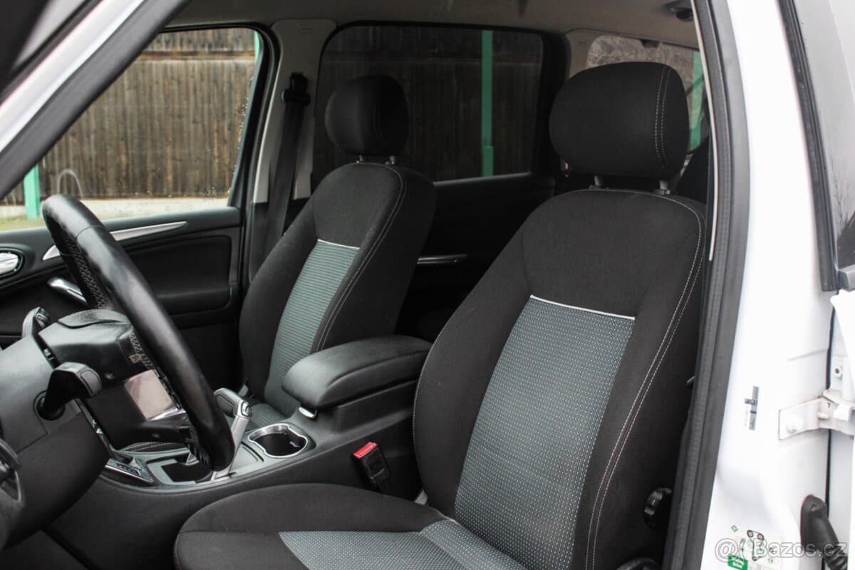 2015 Ford GALAXY - 13