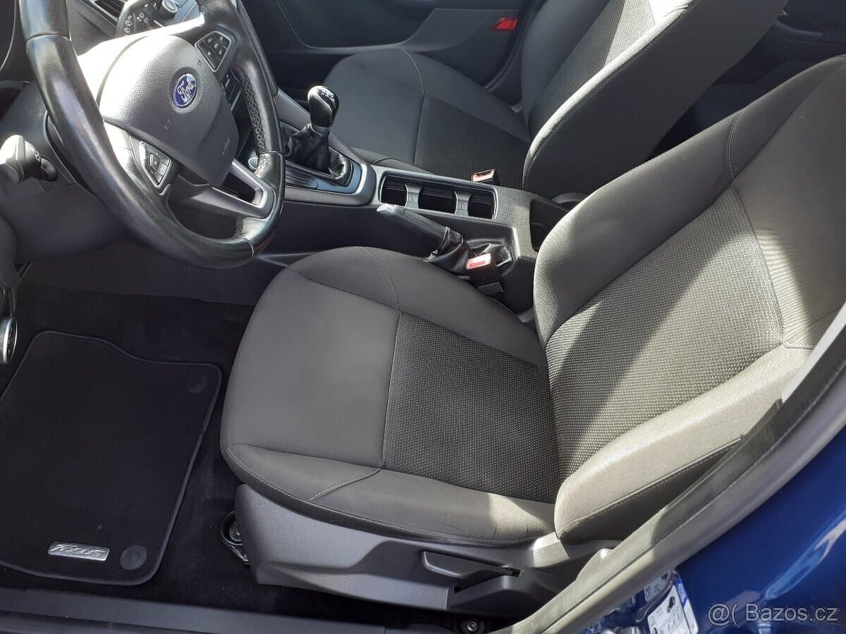 2017 Ford FOCUS - 13
