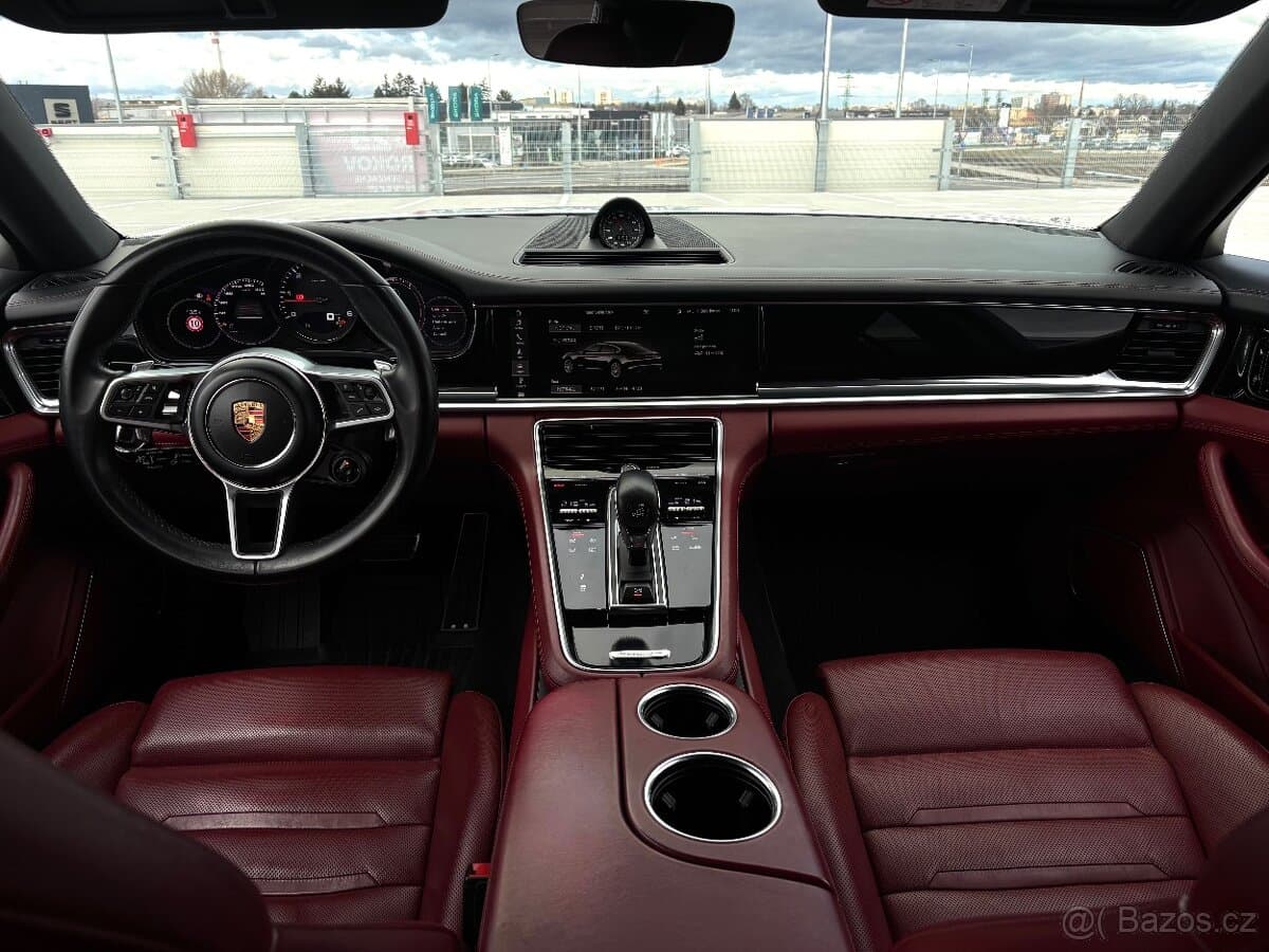 2017 Porsche PANAMERA - 13
