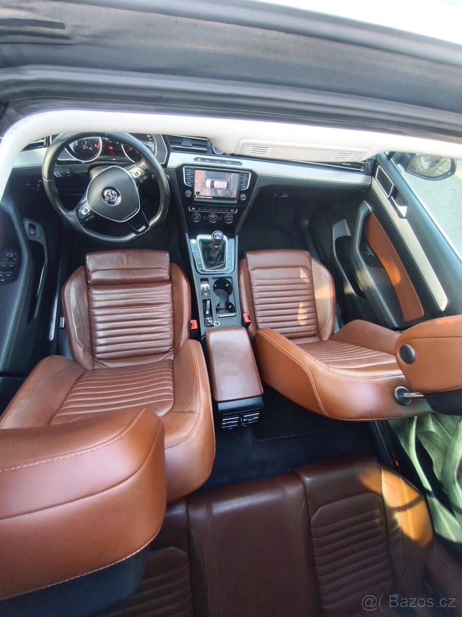 2015 Volkswagen PASSAT - 13