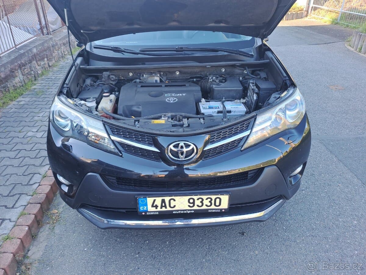 2014 Toyota RAV4 - 13