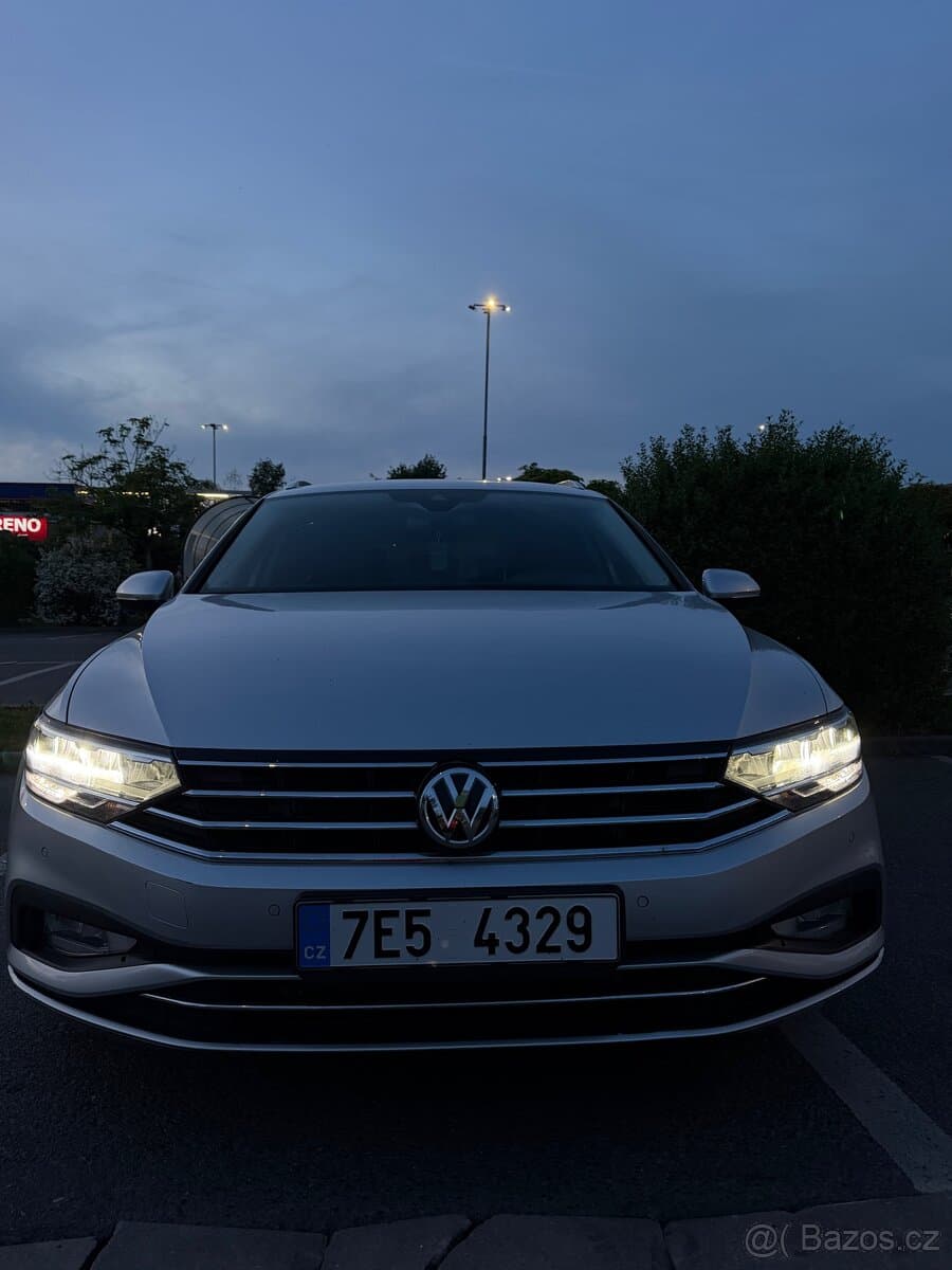 2020 Volkswagen PASSAT - 13
