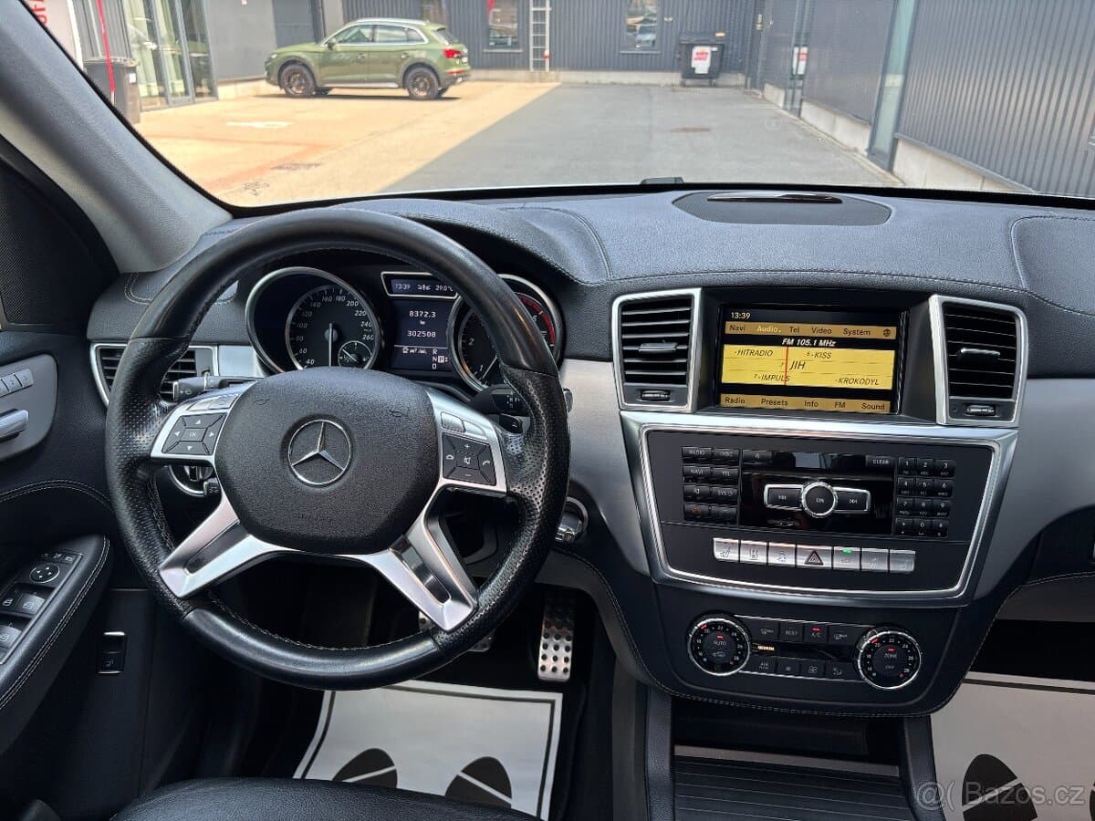 2012 Mercedes-Benz M-CLASS - 13
