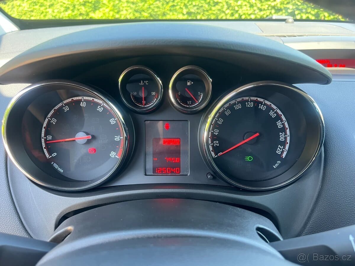2011 Opel MERIVA - 13
