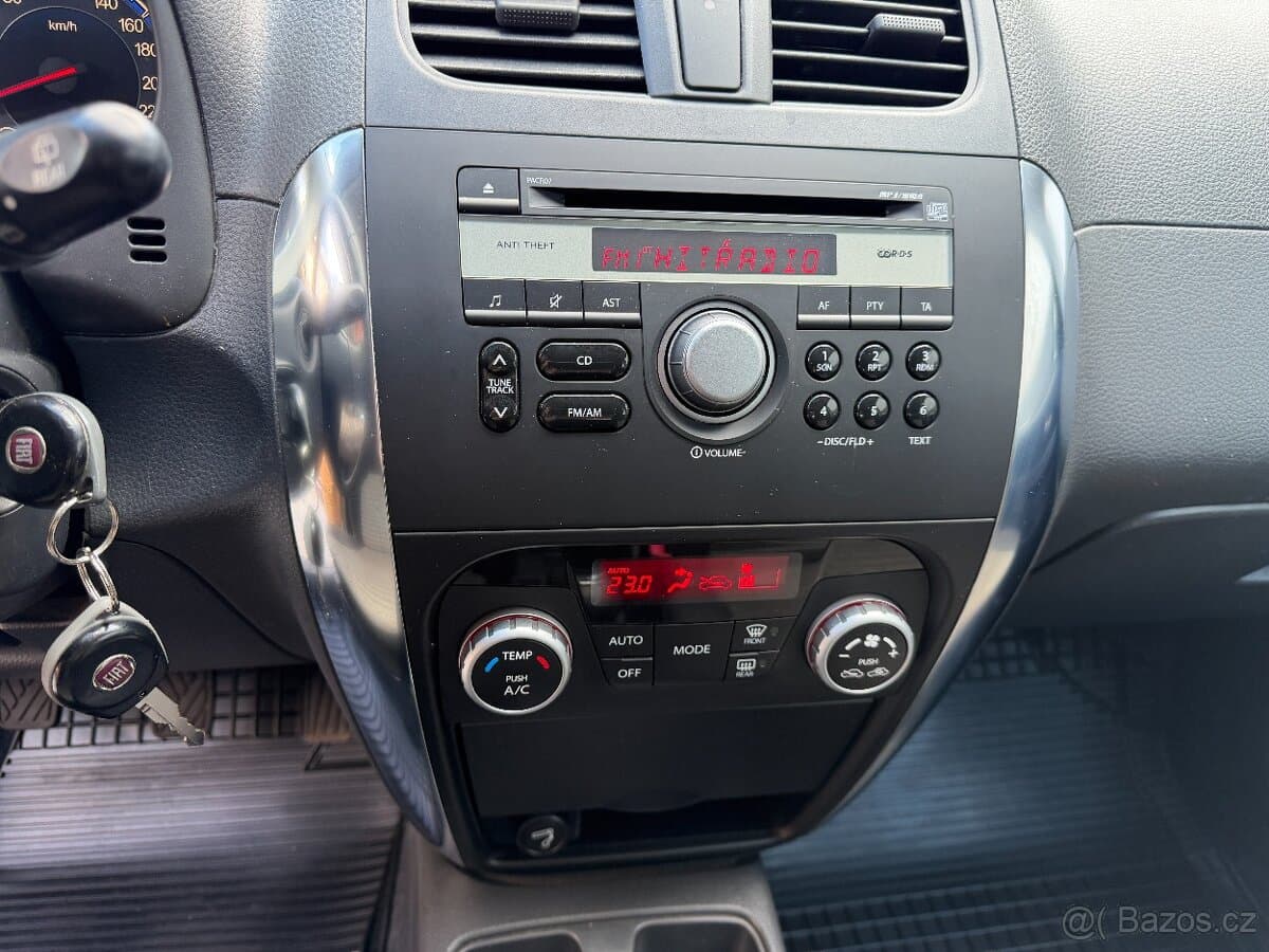 2011 Fiat SEDICI - 13