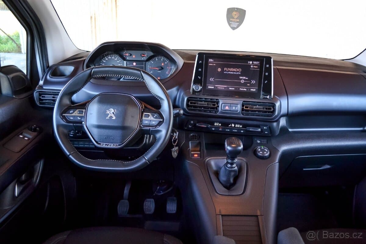 2022 Peugeot RIFTER - 13