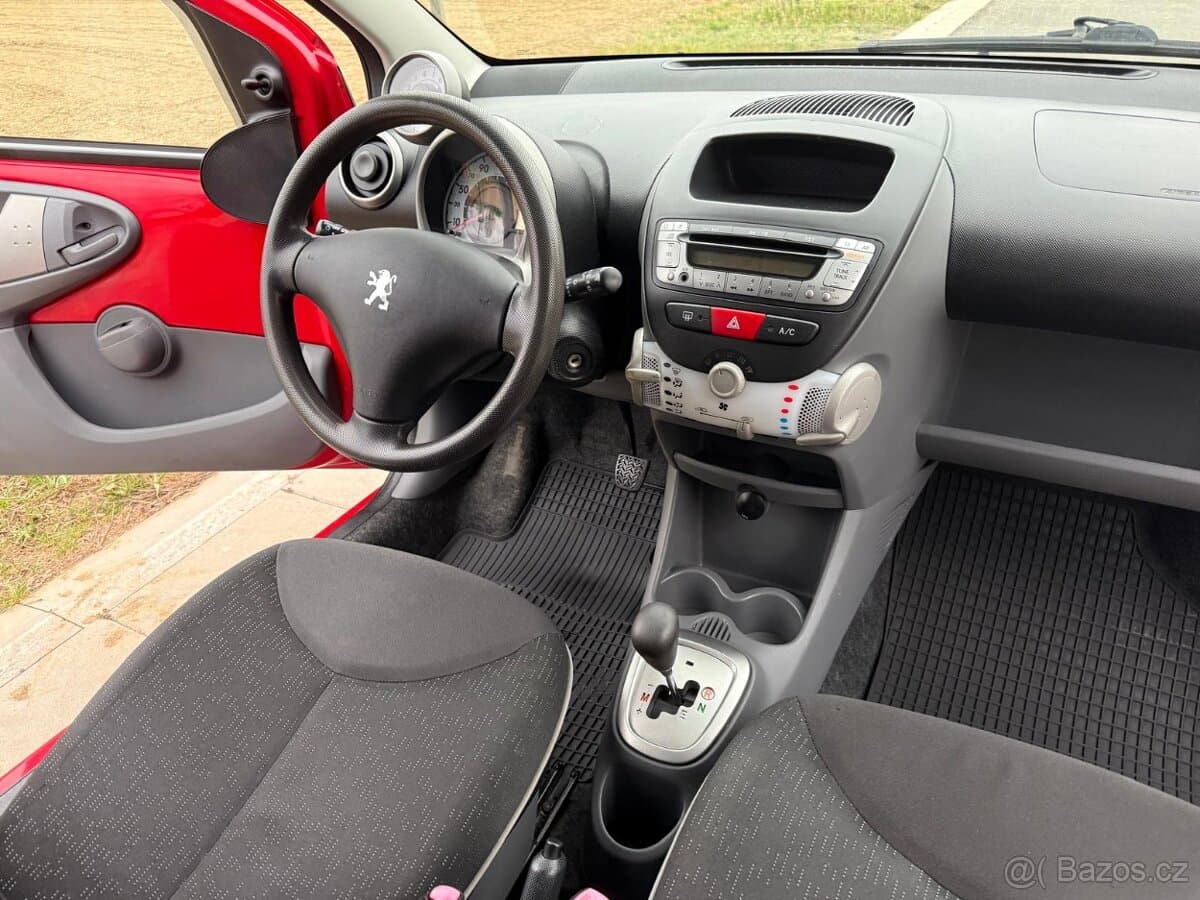 2009 Peugeot 107 - 13
