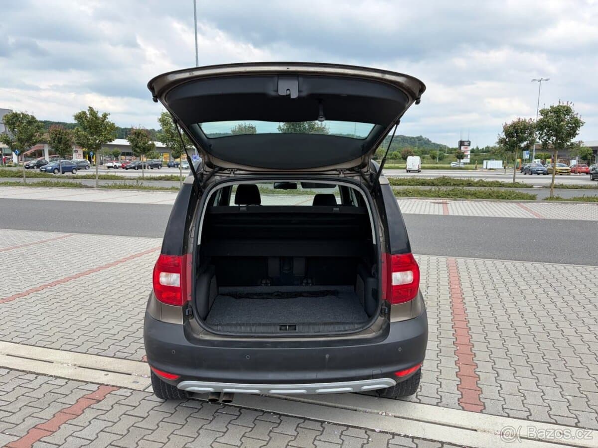 2010 Škoda YETI - 13