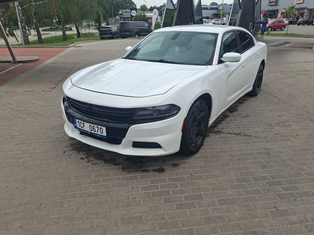 2016 Dodge CHARGER - 13