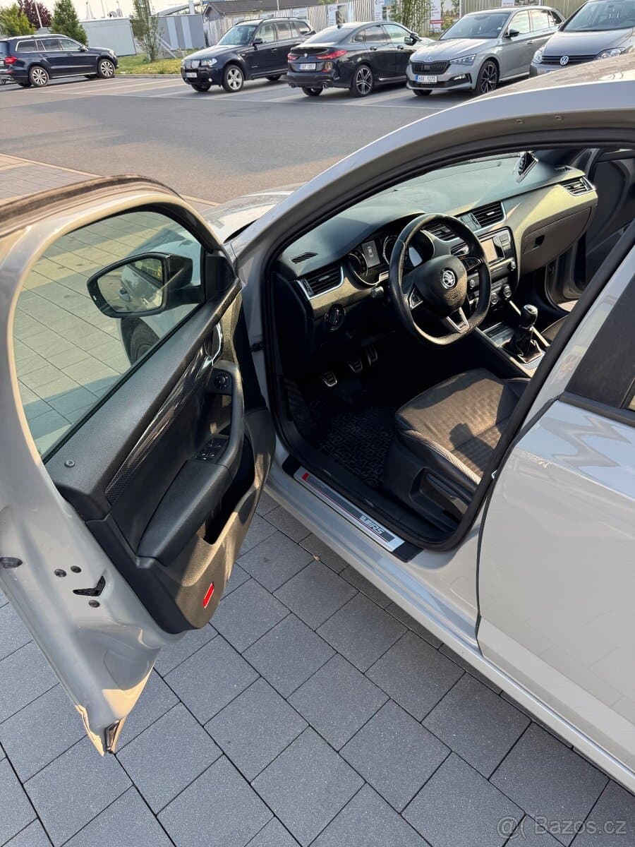 2015 Škoda OCTAVIA - 13