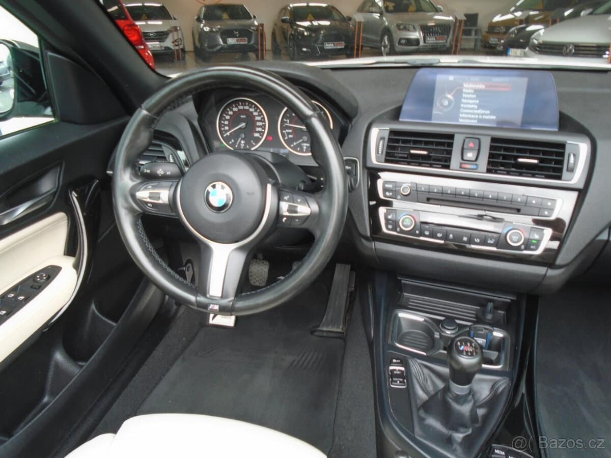 2015 BMW M2 - 13