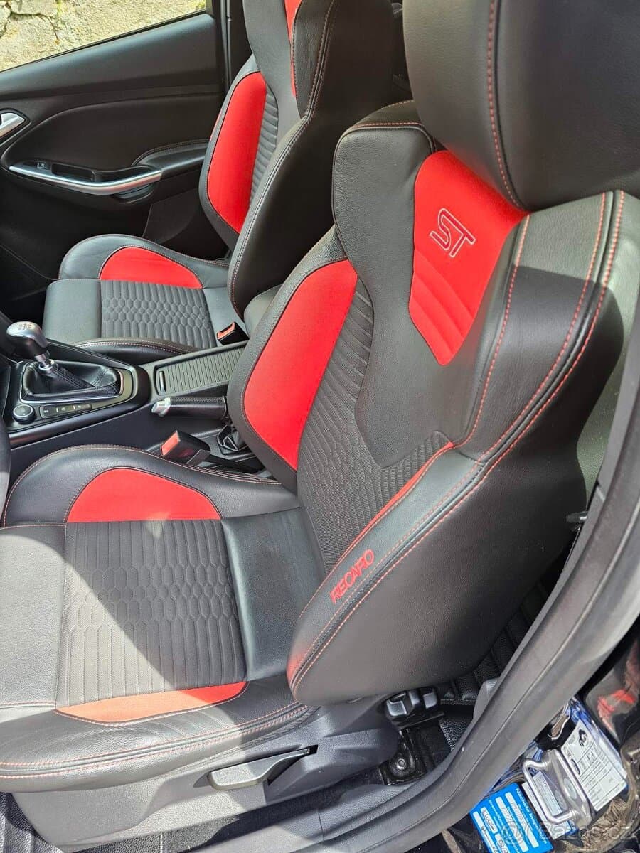 2018 Ford FOCUS - 13