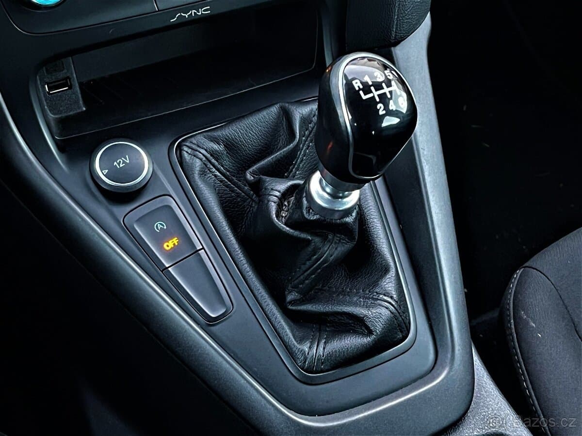 2015 Ford FOCUS - 13