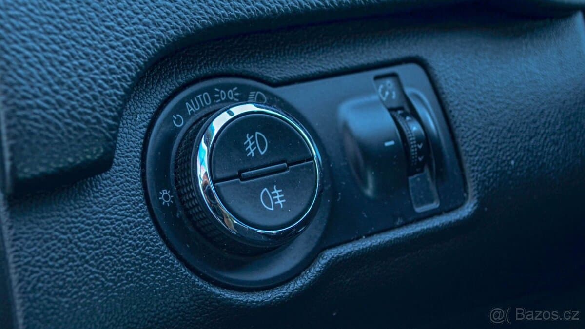 2009 Opel INSIGNIA - 13