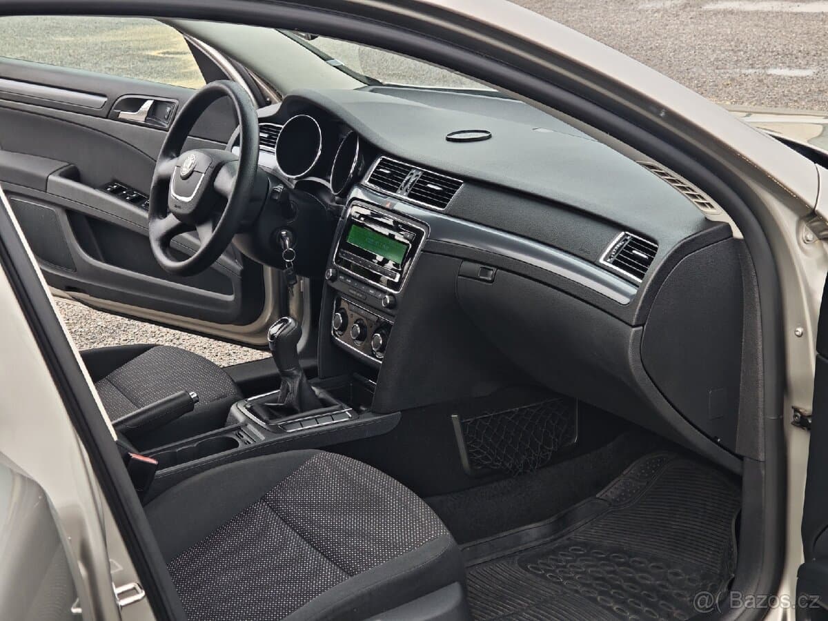 2010 Škoda SUPERB - 13