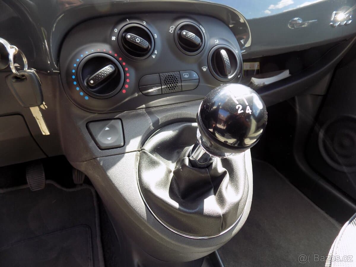 2010 Fiat 500 - 13