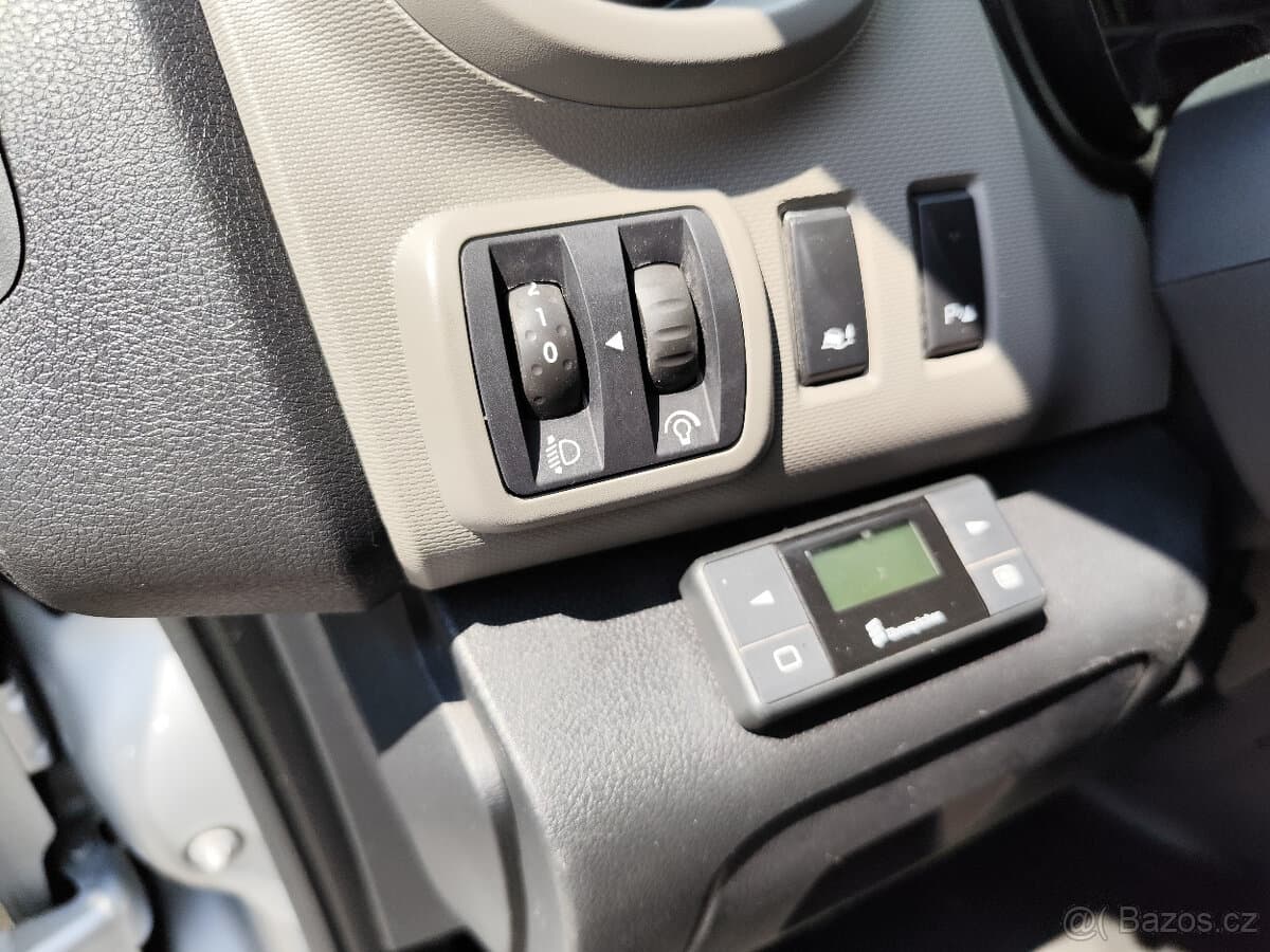 2016 Renault TRAFIC - 13