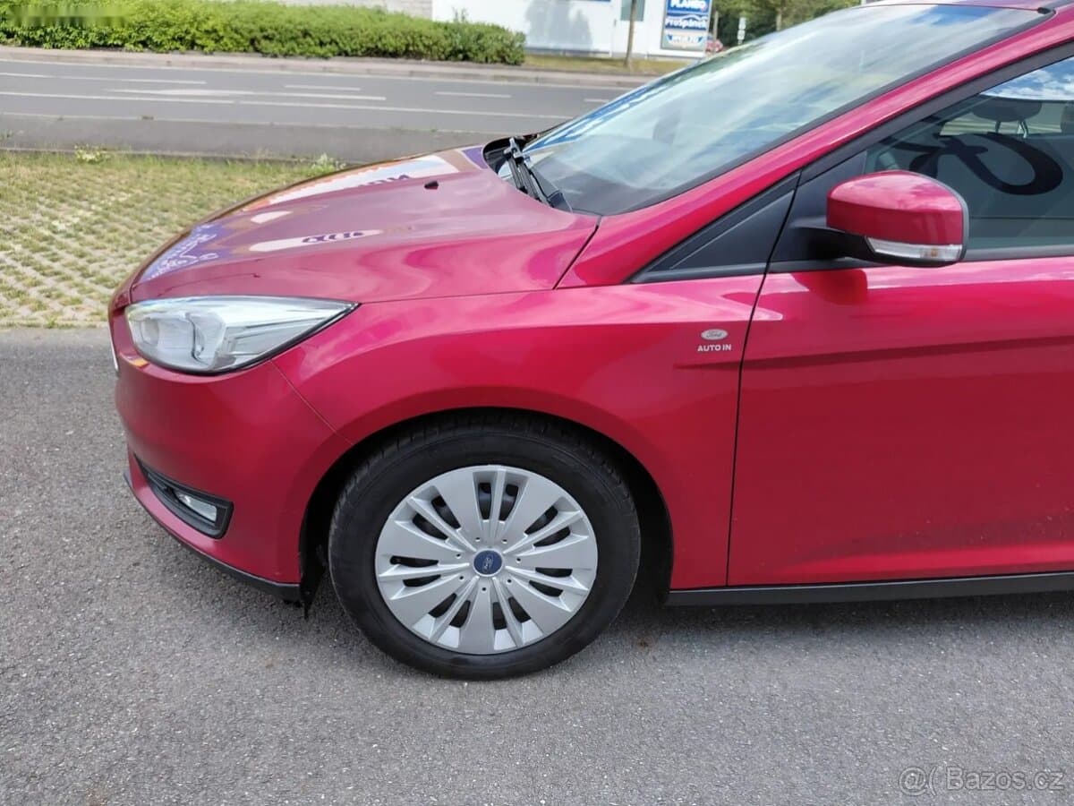 2017 Ford FOCUS - 13