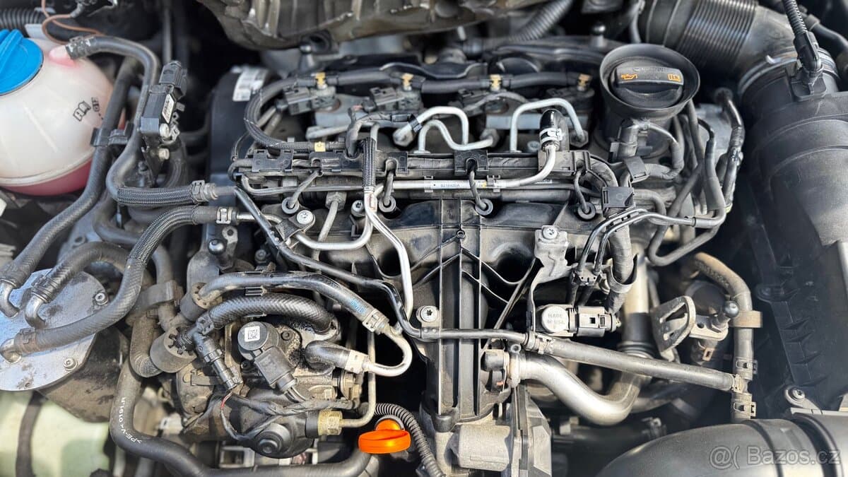 2011 Volkswagen PASSAT - 13