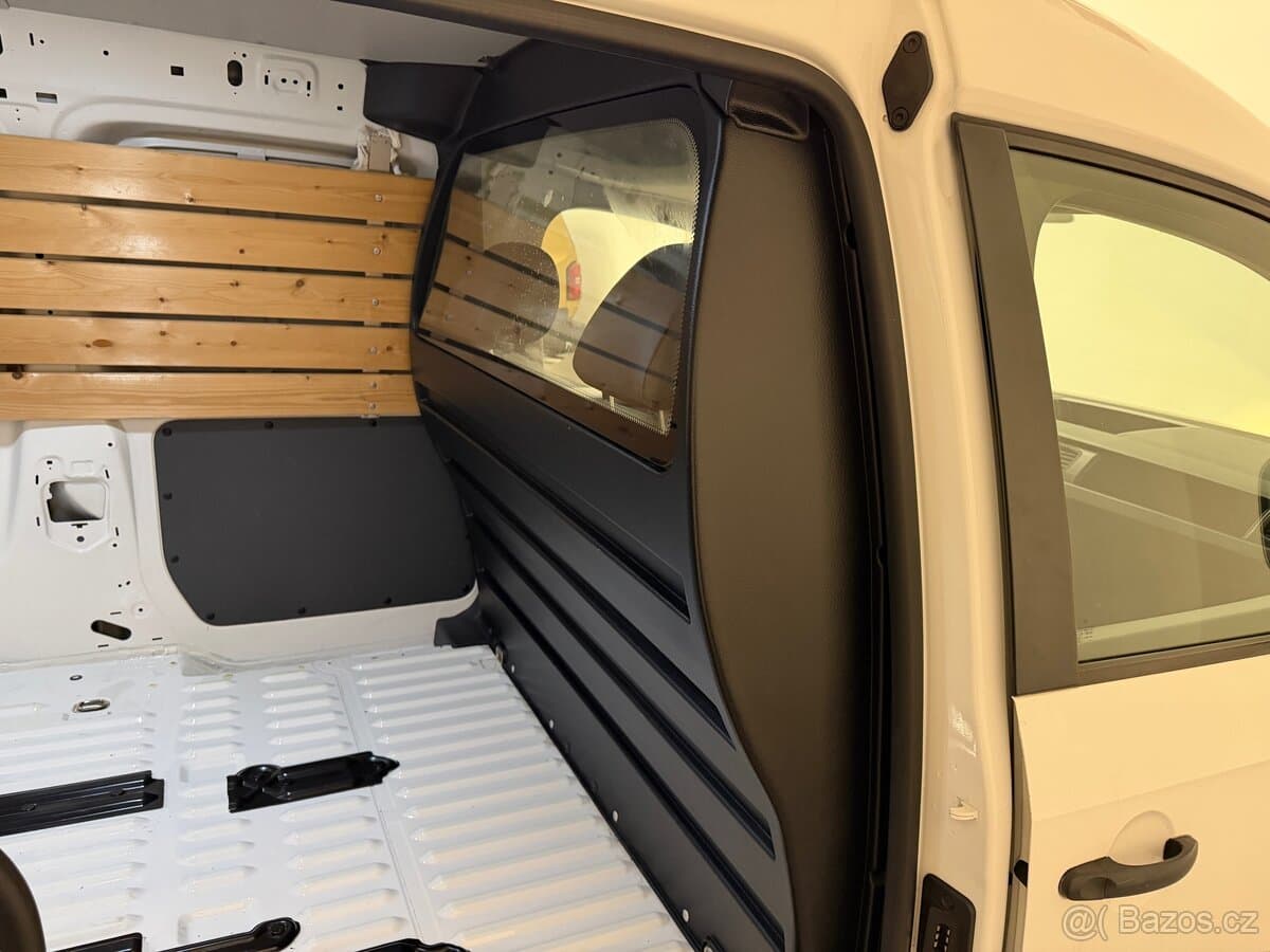 2020 Volkswagen CADDY - 13