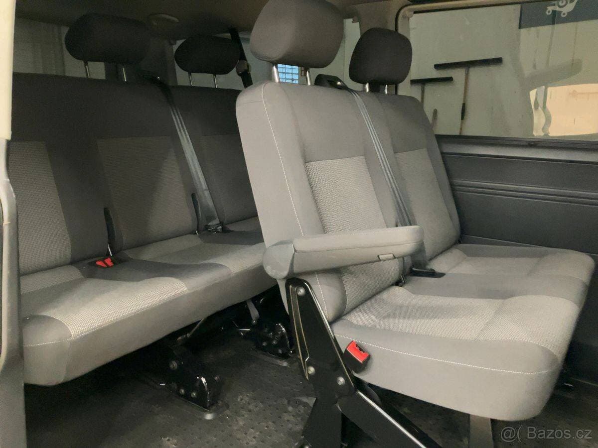 2011 Volkswagen CARAVELLE - 13