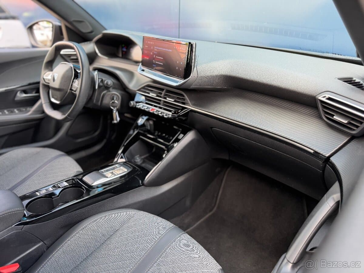 2024 Peugeot 2008 - 13