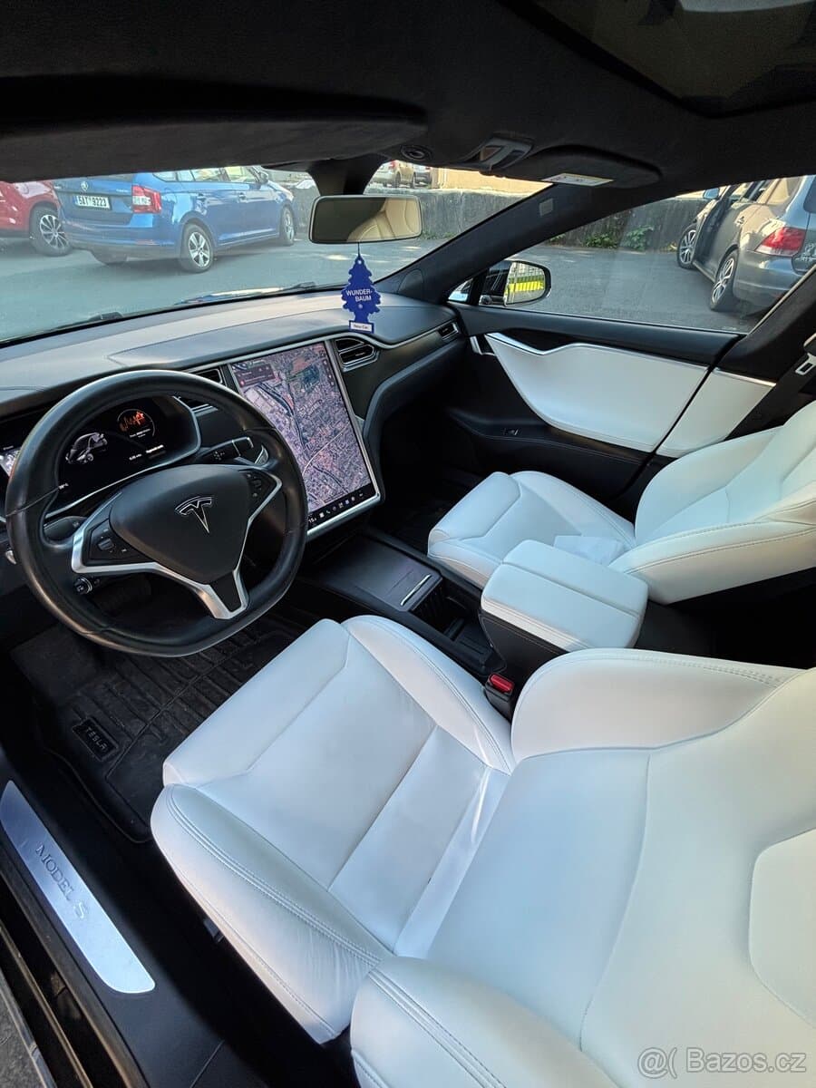2018 Tesla MODEL S - 13