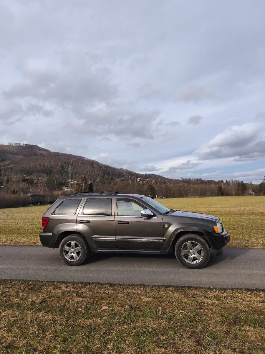 Jeep CHEROKEE - 13