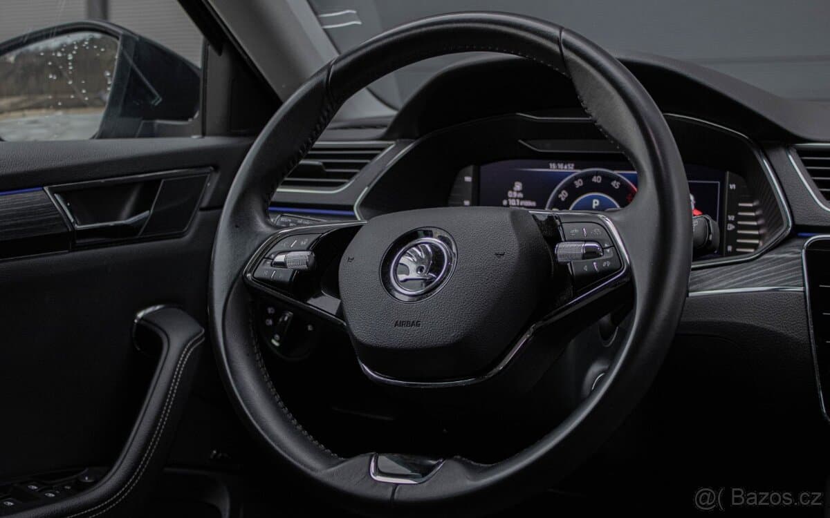 2021 Škoda SUPERB - 13