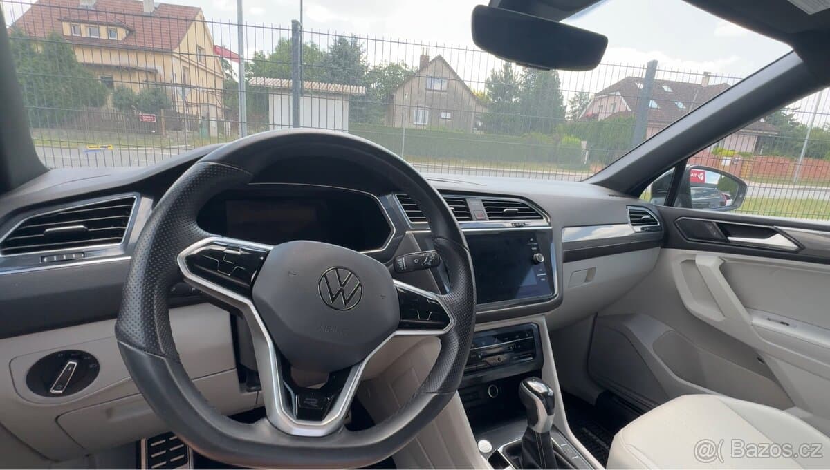 2023 Volkswagen TIGUAN - 13