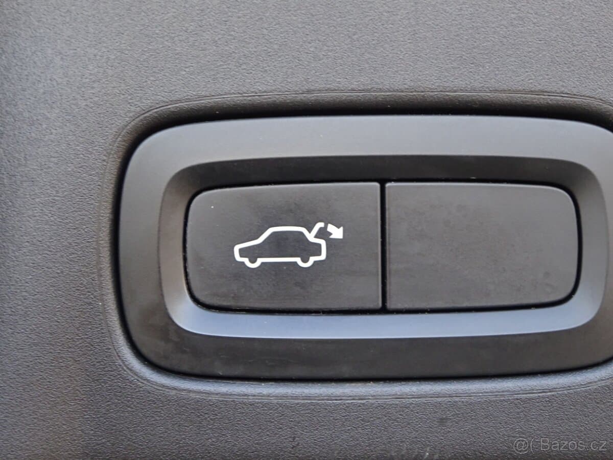 2020 Volvo V90 - 13