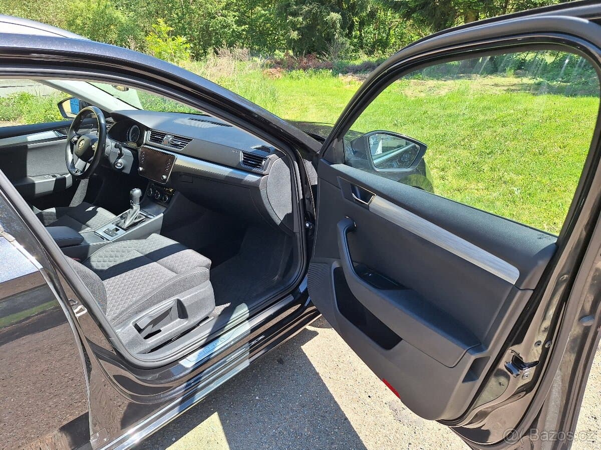 2020 Škoda SUPERB - 13