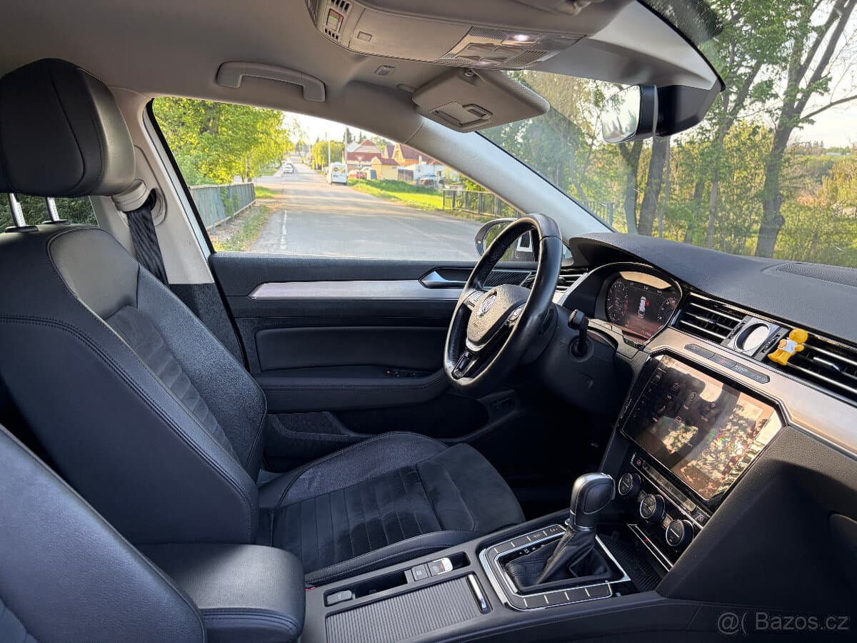 2019 Volkswagen PASSAT - 13