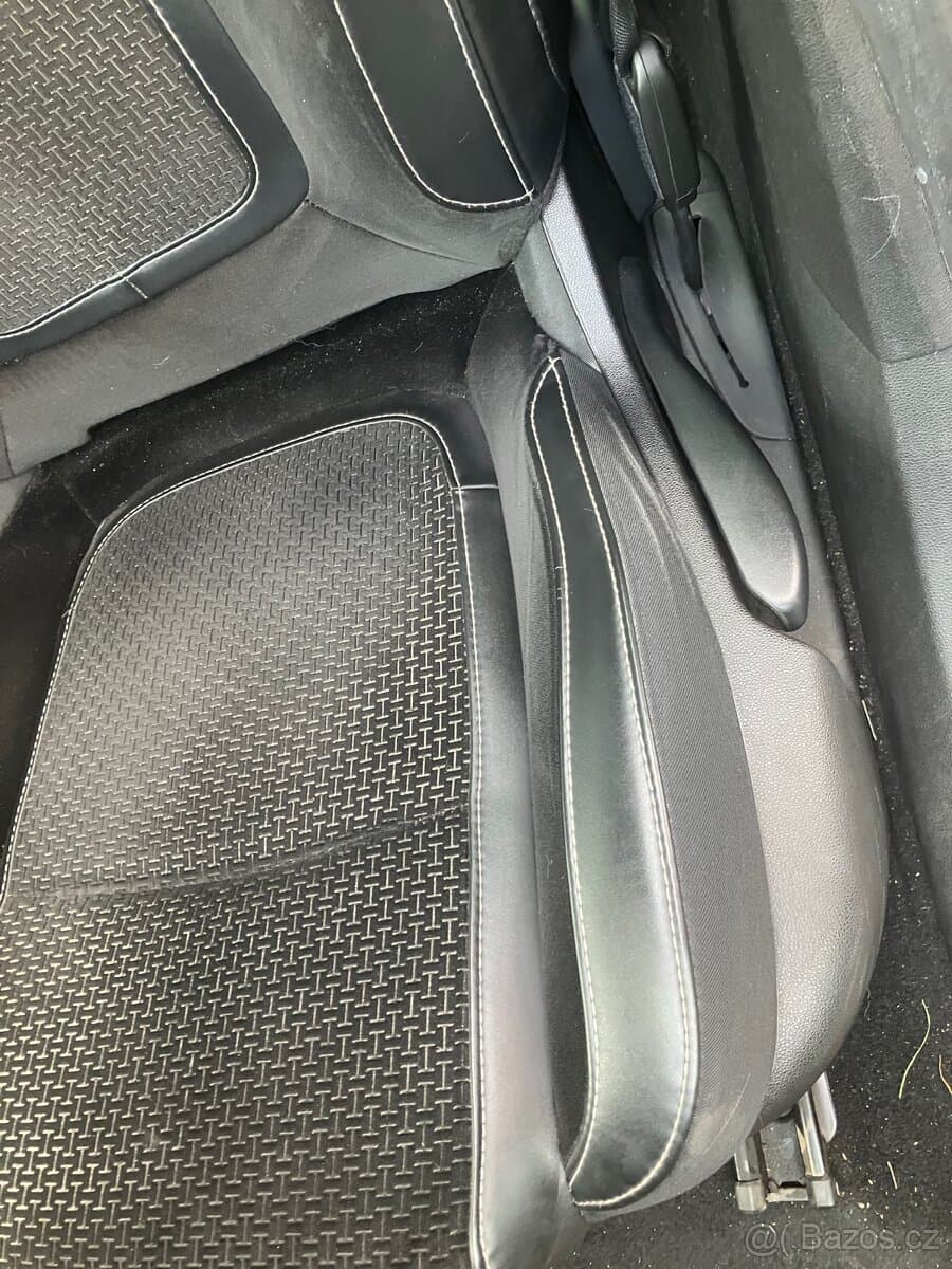 2019 Renault MEGANE - 13