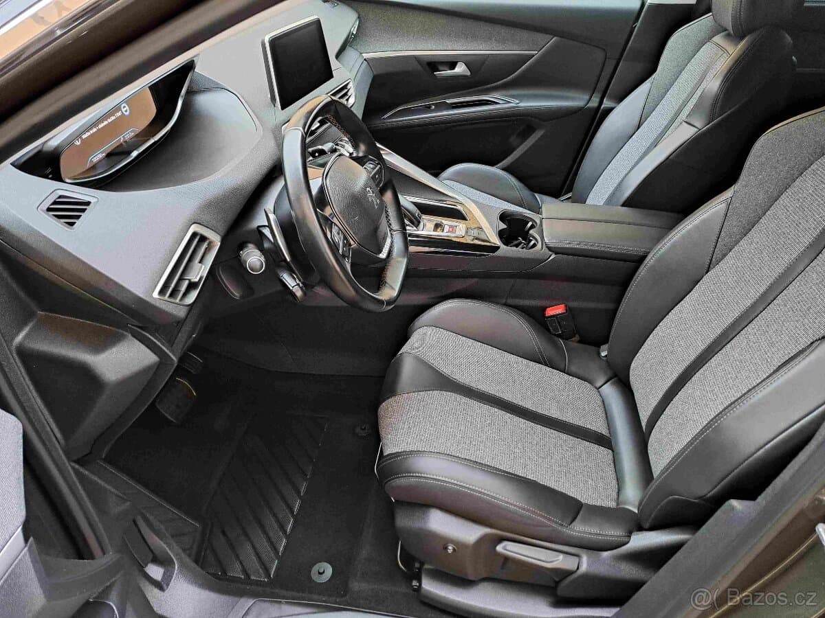2019 Peugeot 5008 - 13
