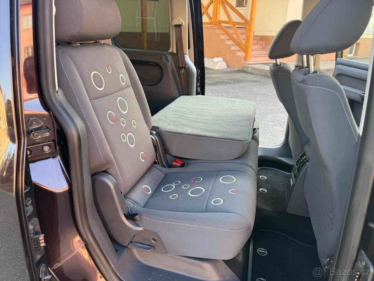 2011 Volkswagen CADDY - 13