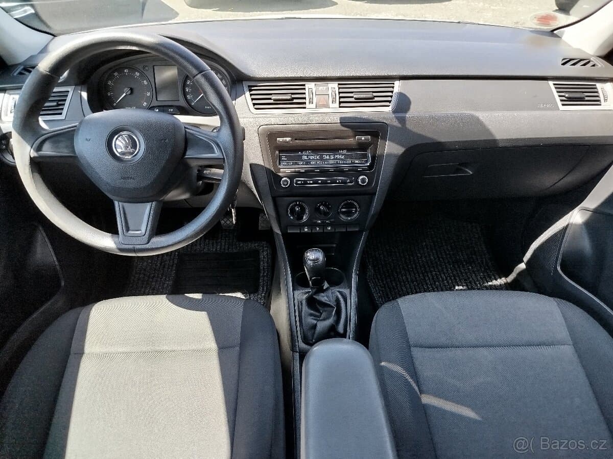 2014 Škoda RAPID - 13