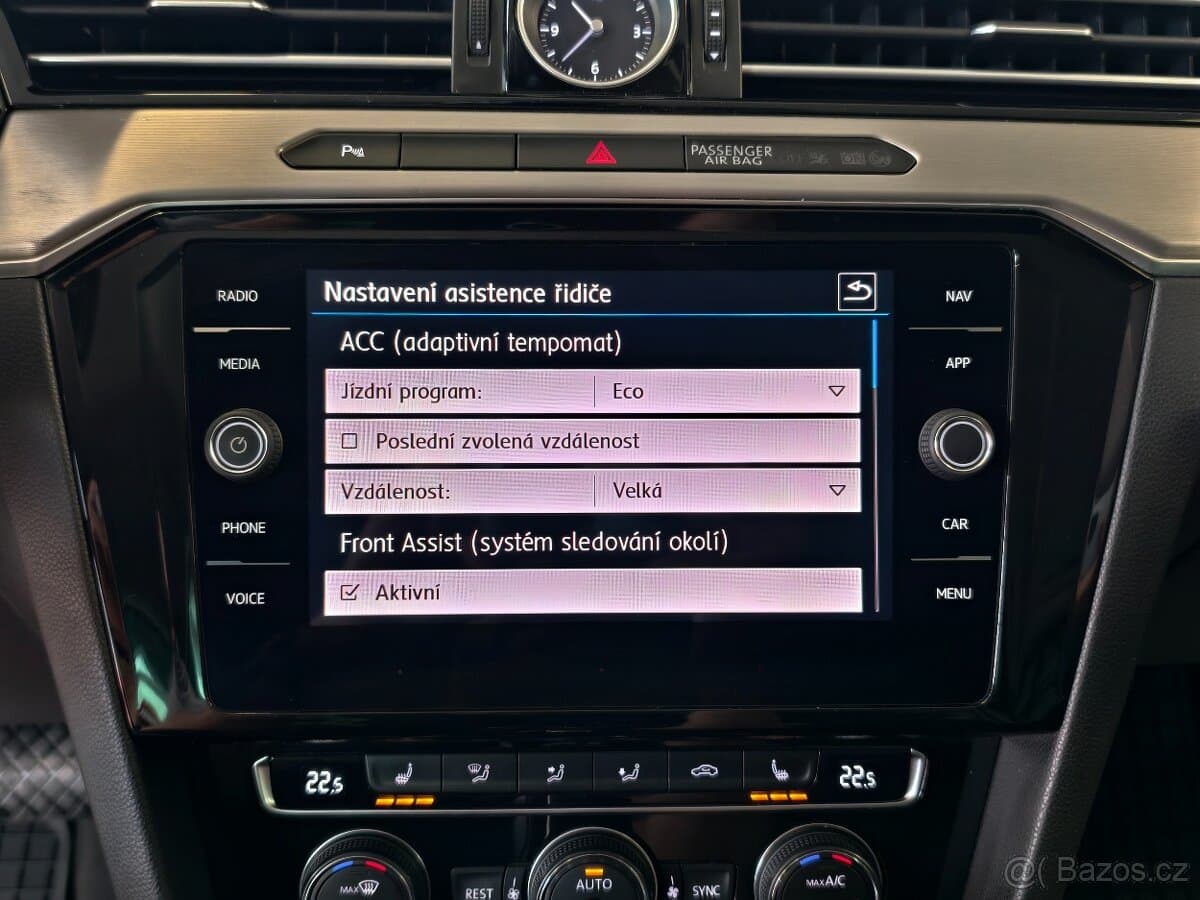 2019 Volkswagen PASSAT - 13