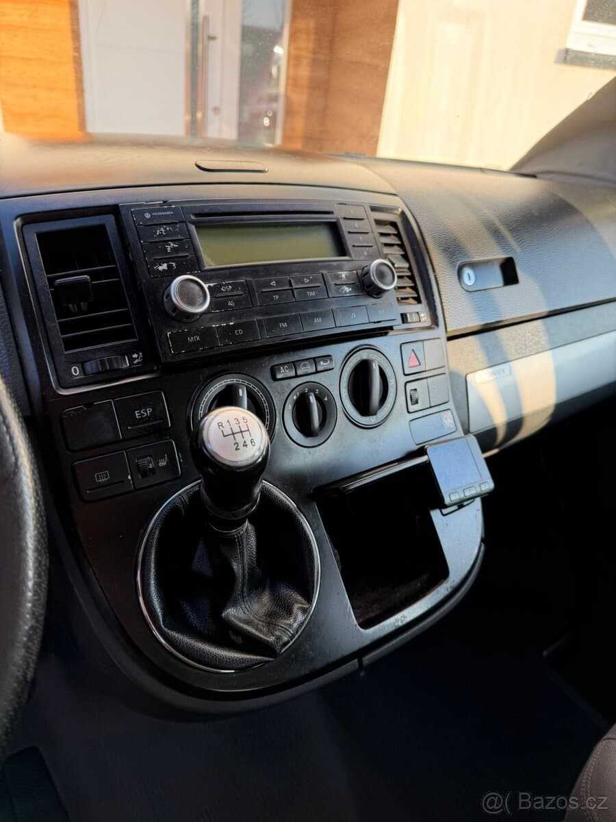 2006 Volkswagen MULTIVAN - 13