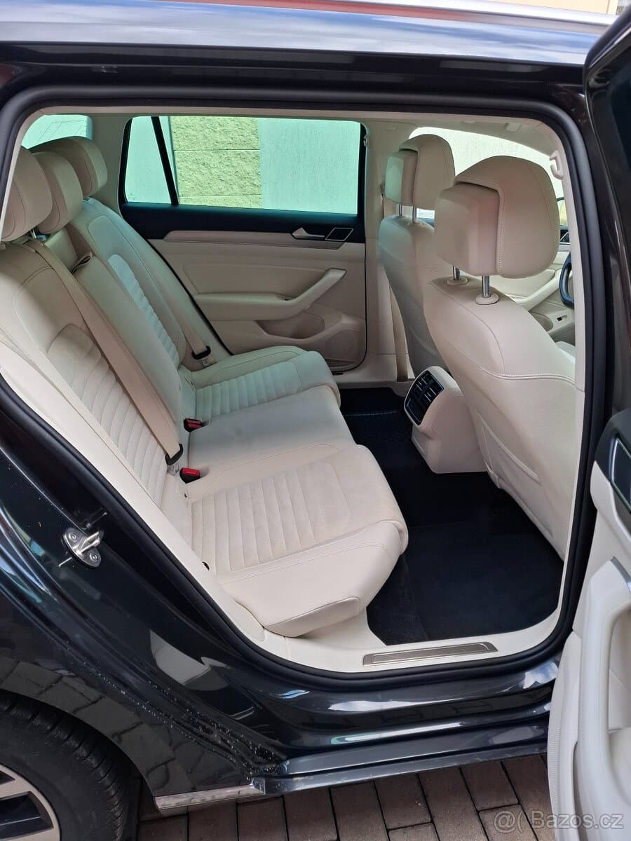 2018 Volkswagen PASSAT - 13