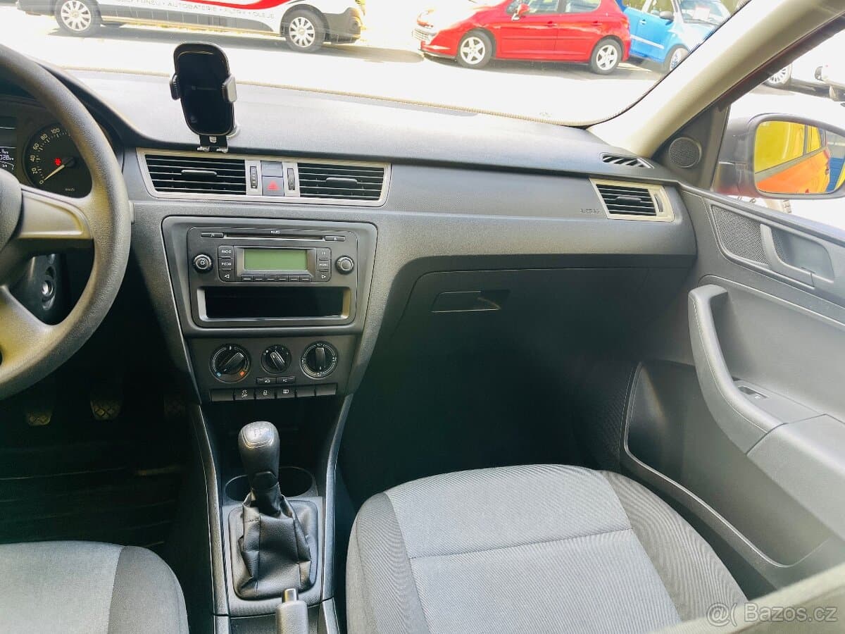 2013 Škoda RAPID - 13