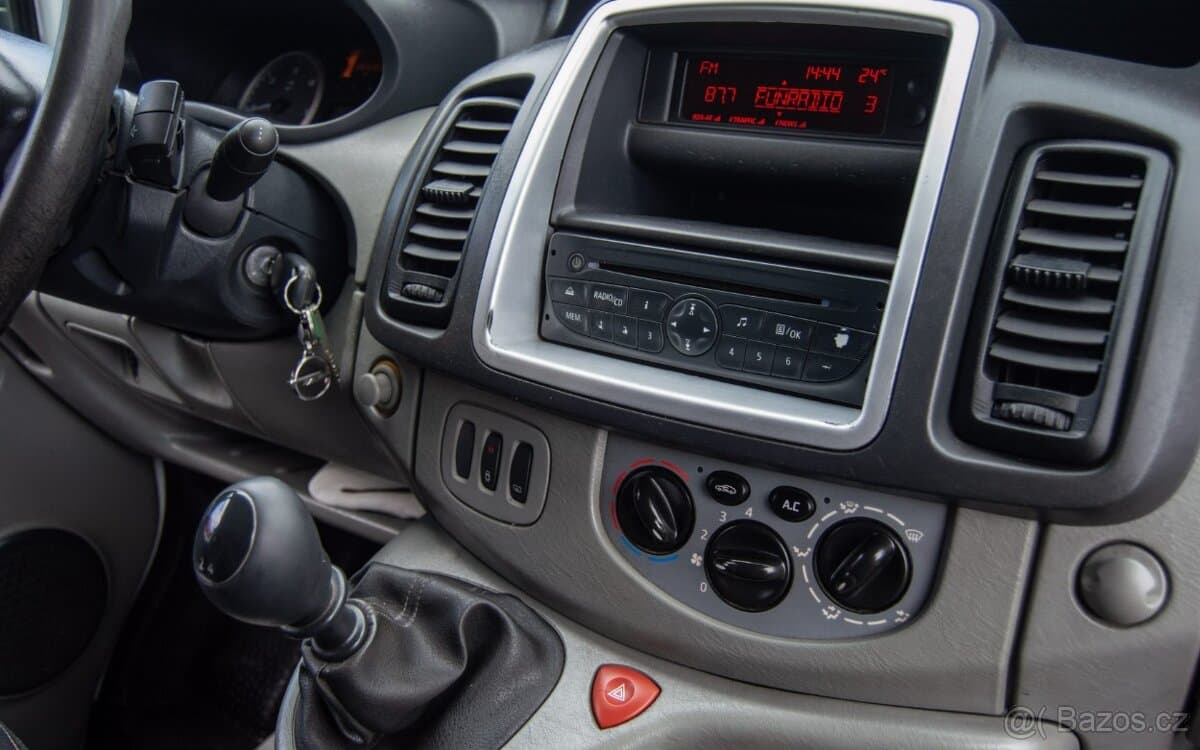 2011 Opel VIVARO - 13