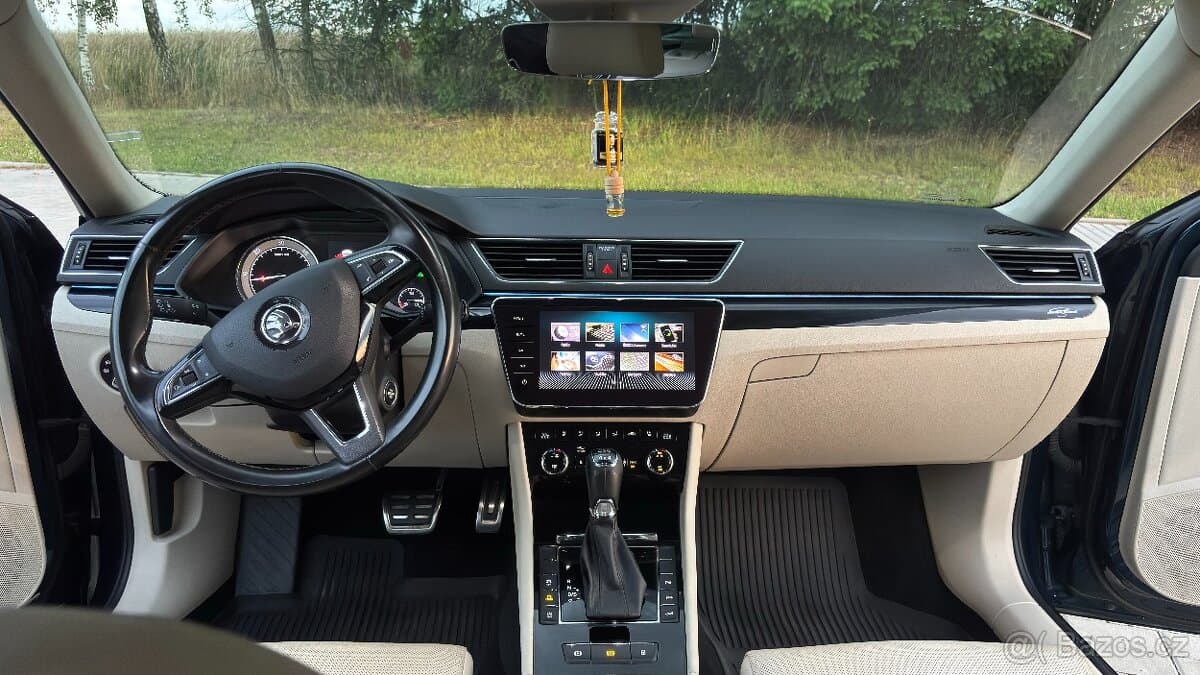 2018 Škoda SUPERB - 13