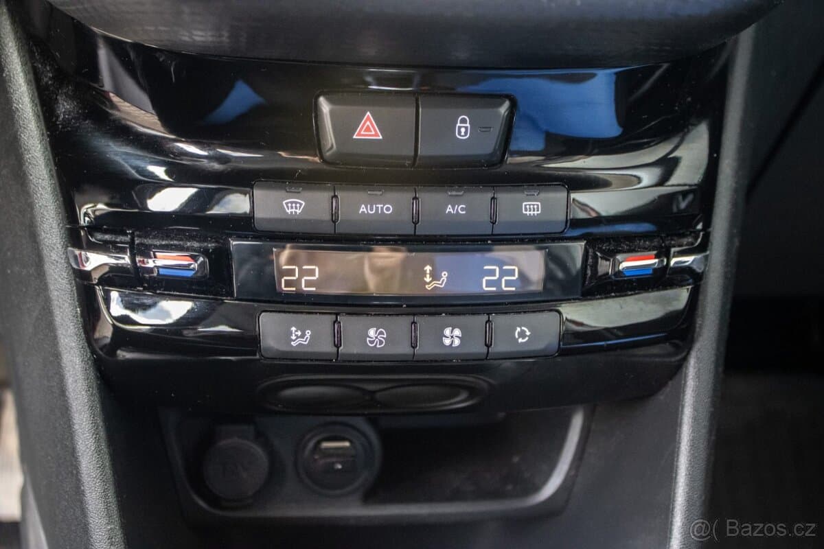2018 Peugeot 2008 - 13
