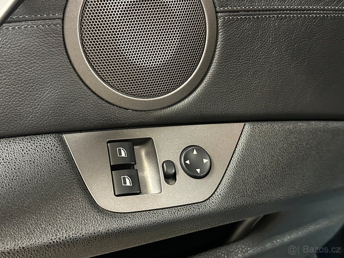 2004 BMW Z4 - 13