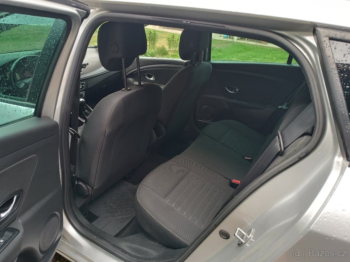 2015 Renault MEGANE - 13